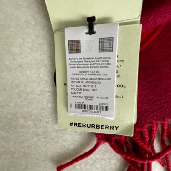 Burberry Roundal Scarf, 100% wool, Reversible Dark and Bright Red - Picture 11 of 11